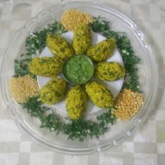 A picture of Spicy dhal dumplings.