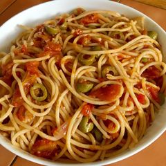 A picture of The Tomato Sauce.