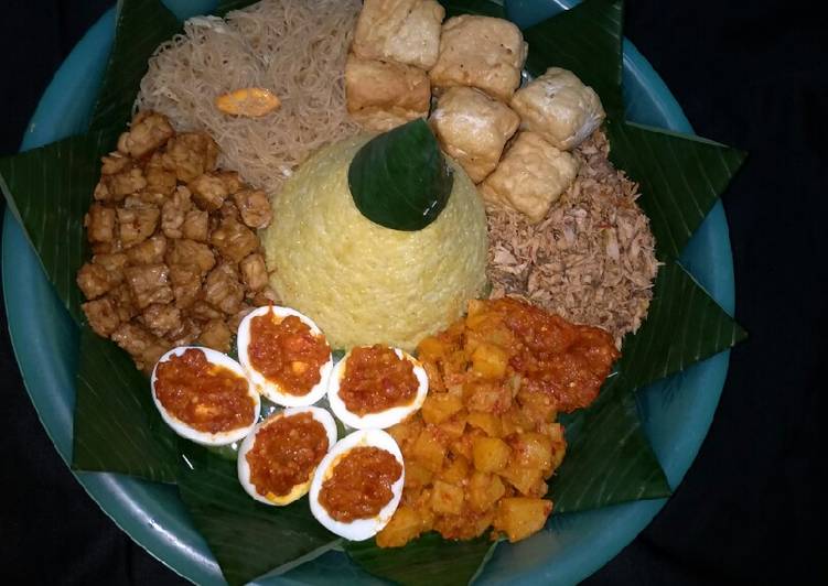 Nasi Kuning Apa Adanya