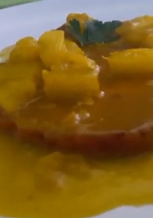 Una foto de Chuletas de cerdo en salsa de piña