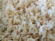 Una foto de arroz integral