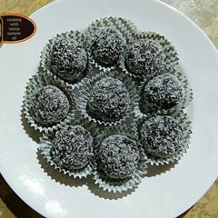 A picture of Energy balls.