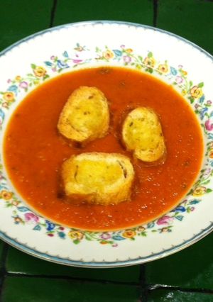 Una foto de Sopa de tomate a la italiana