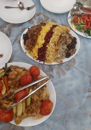 عکسی از دستور شوید پلو و مرغ و سبزیحات با طعم بی نظیر