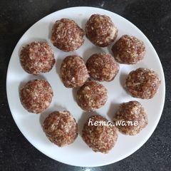 Garden cress seeds ladu A picture of Garden cress seeds ladu.