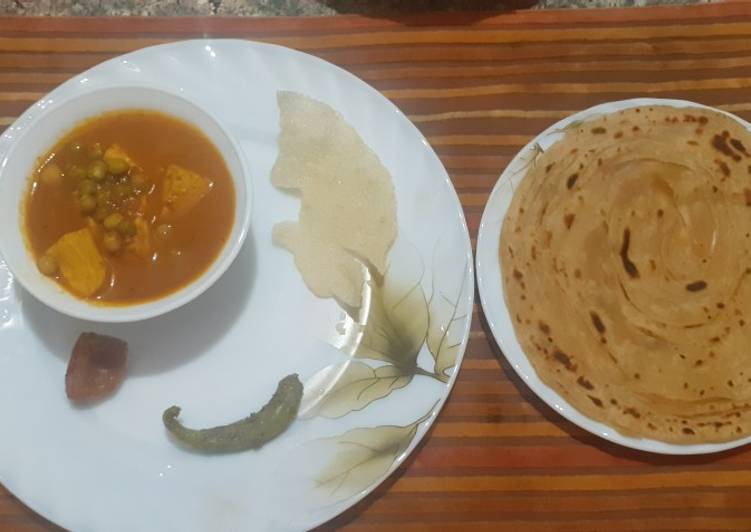 Aata lachcha paratha with matar paneer