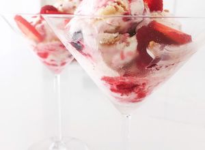 Foto de Gelado de Amareto com Frutos Silvestres