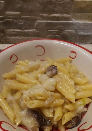 Foto di Pennette con cavolfiore e olive