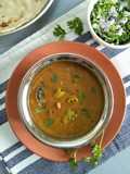 Kulith Pithla (Horsegram Flour Curry In Maharashtrian Style)