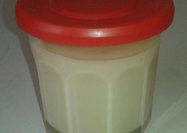 Home made sweet condensed milk