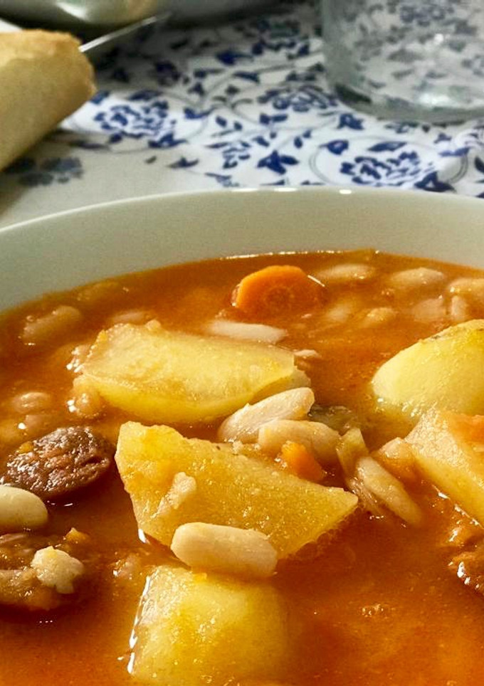 Una foto de Alubias con chorizo