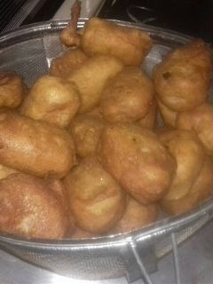 Una foto de Mini Banderillas de salchicha con queso!!!