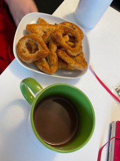 Una foto de Churros con chocolate saludables