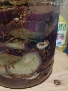Una foto de Berenjenas en escabeche