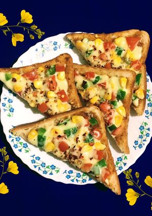 A picture of Bread Pizza.
