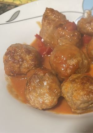 Una foto de Albóndigas con tomate