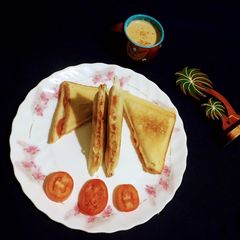 A picture of Cheese Tomato Sandwich.