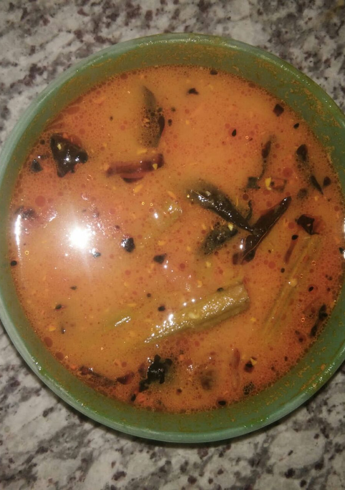 முருங்கை காய் சாம்பார்(sambar recipe in tamil) செய்முறை முக்கிய புகைப்படம்