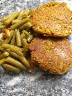 Una foto de Hamburguesas de lentejas y zanahorias