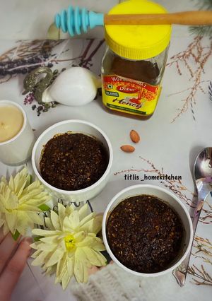 A picture of Baked Honey Chocolate Oats.