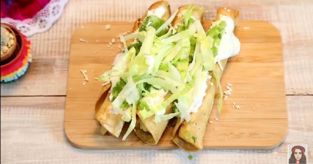 Tacos dorados Receta de Noelia Moreno Rodríguez Cookpad