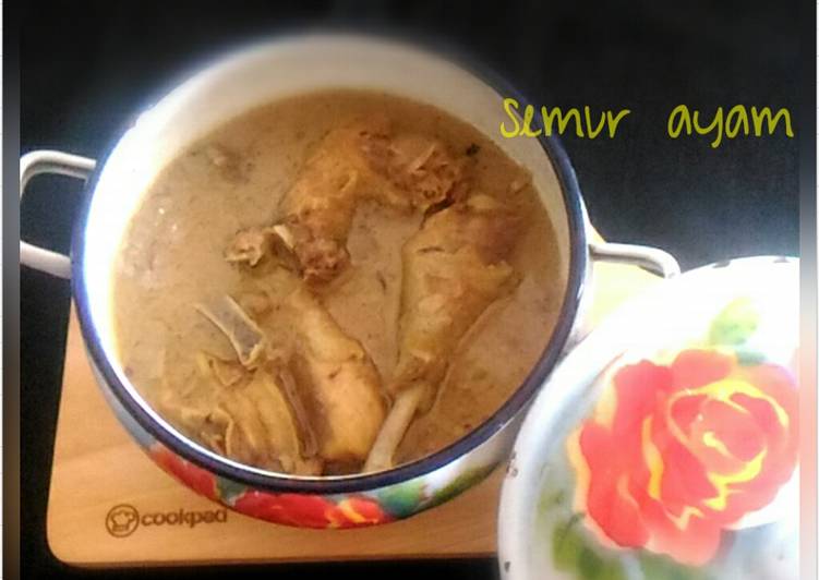 Resep: saat makan malamSemur Ayam Kampung