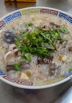 Hình của món Cháo nấm tràm thập cẩm.