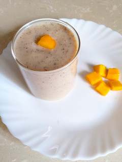 A picture of Mango and chia seeds smoothie.