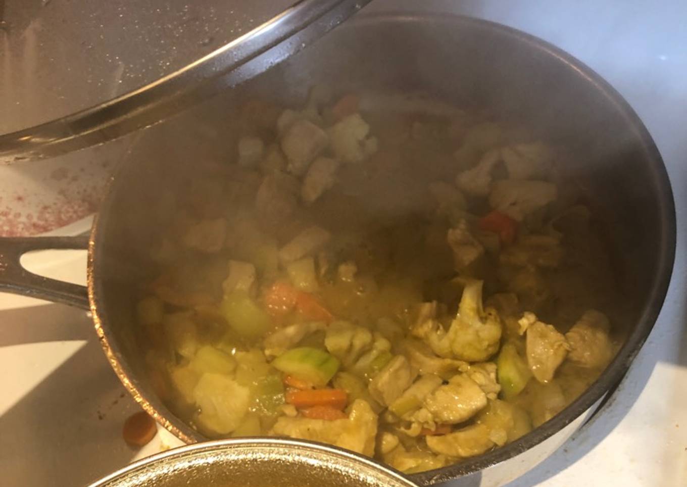 Easy Thai chicken and vegetable curry