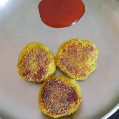A picture of Potato cutlet.