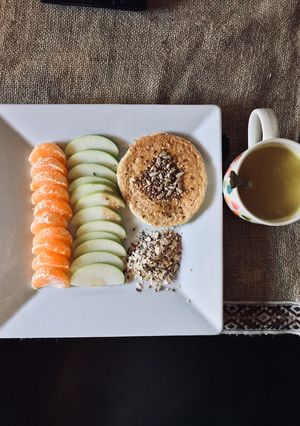 Una foto de Cúrcuma latte & pancake avena