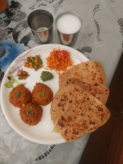 लौकी की पंजाबी स्टाइल सब्जी (Lauki ki punjabi style sabzi recipe in hindi) रेसिपी मुख्य फोटो
