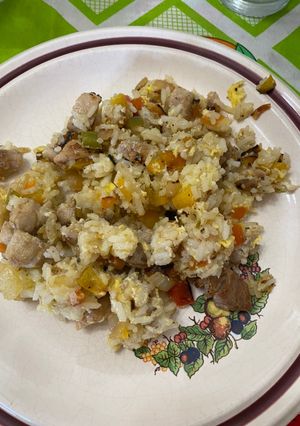 Una foto de Arroz con verduras y pollo a la plancha