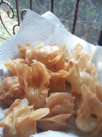 Langkah Mudah untuk Membikin Resep  Pangsit Goreng ekonomis No daging praktis yang Menggugah Selera, Lezat Sekali