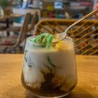 A picture of Es Cendol (sweet coconut drink) (Indonesia).