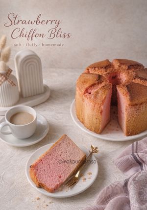 Foto resep Strawberry Chiffon Bliss Putih Telur (Cooked Dough)