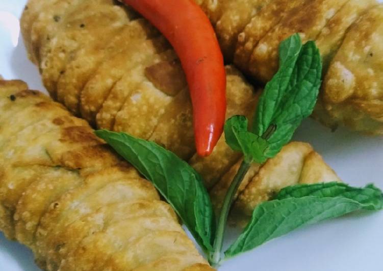 Easiest Way to Make Favorite Wrapped chillies samosas