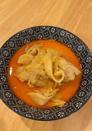 รูปของ แกงเผ็ดหน่อไม้ดองเปรี้ยวกับไก่