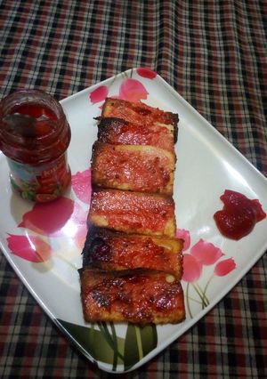 A picture of Sweet bread strips.