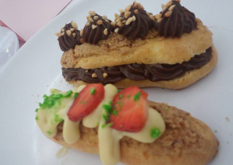 Eclair gianduja(hazelnut chocolate) n vanilla cream filling