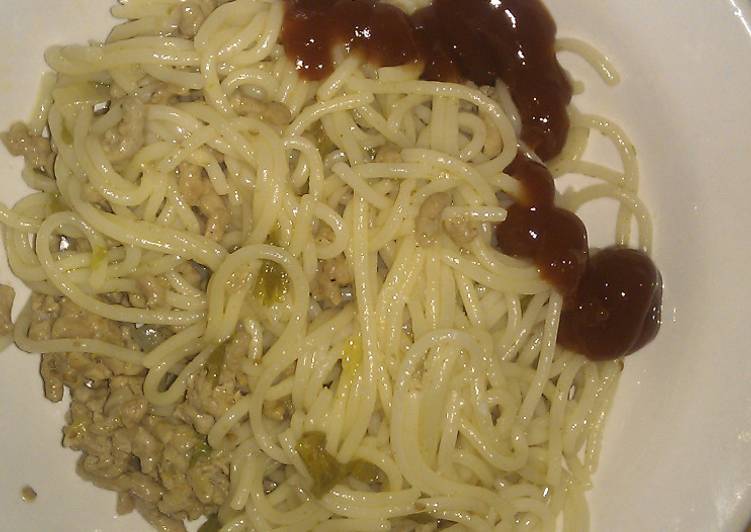 Espagueti con carne picada