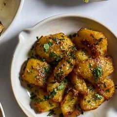 Lemon potatoes (Greece) A picture of Lemon potatoes (Greece).