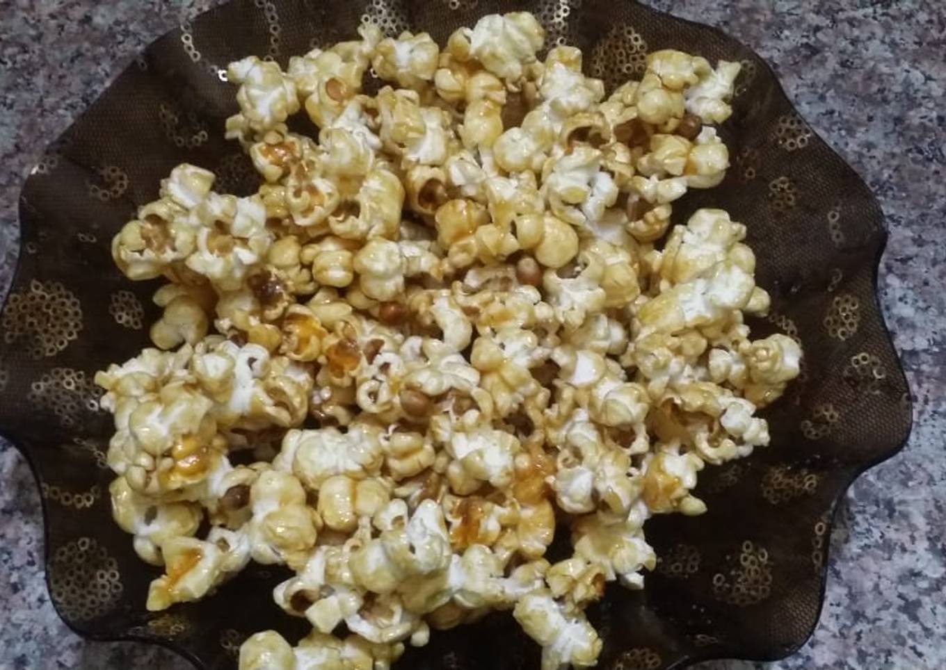 Caramel popcorn