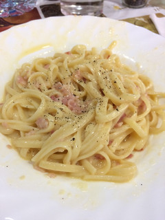 Una foto de Tallarines carbonara auténticos
