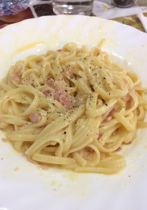 Una foto de Tallarines carbonara auténticos