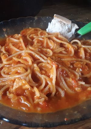 Una foto de Salsa roja