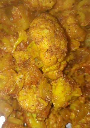 A picture of Aaloo gobi veg.