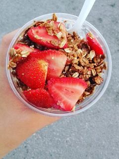 Una foto de Desayuno rico y ligero ♡