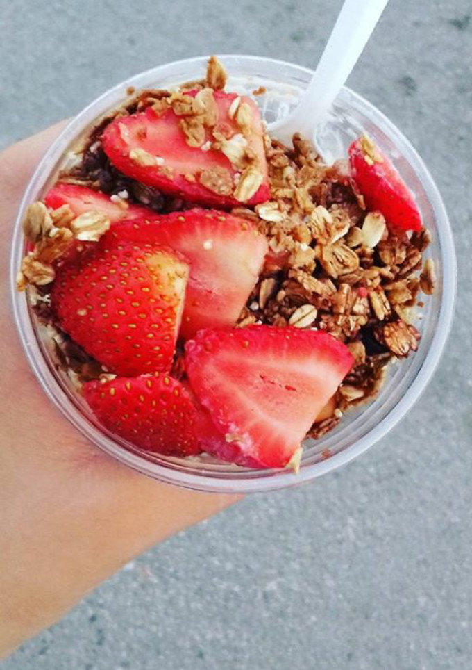 Una foto de Desayuno rico y ligero ♡