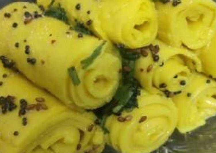 Do You Make These Simple Mistakes In Khandvi yummy gram flour rolls